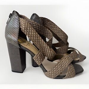 Vince‎ Camuto Brown Strappy woven leather Heels 10